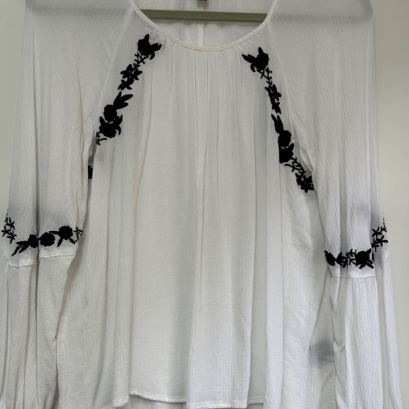 VeraWang~ Simply Vera, Boho, Peasant Blouse - Picture 3 of 7